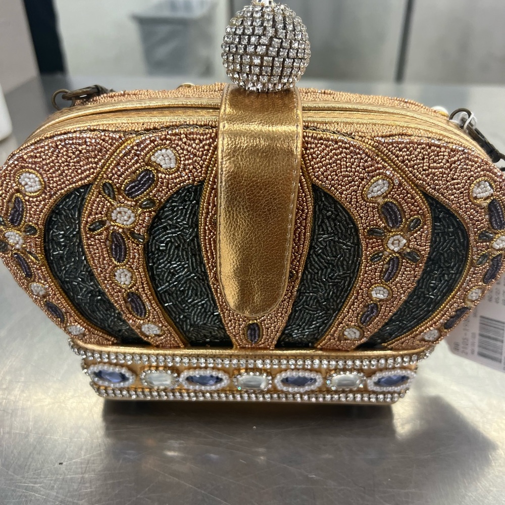 Mary Frances Queendom Crown Queen Gold Multi Beaded Handbag Purse - Picture 3 of 3